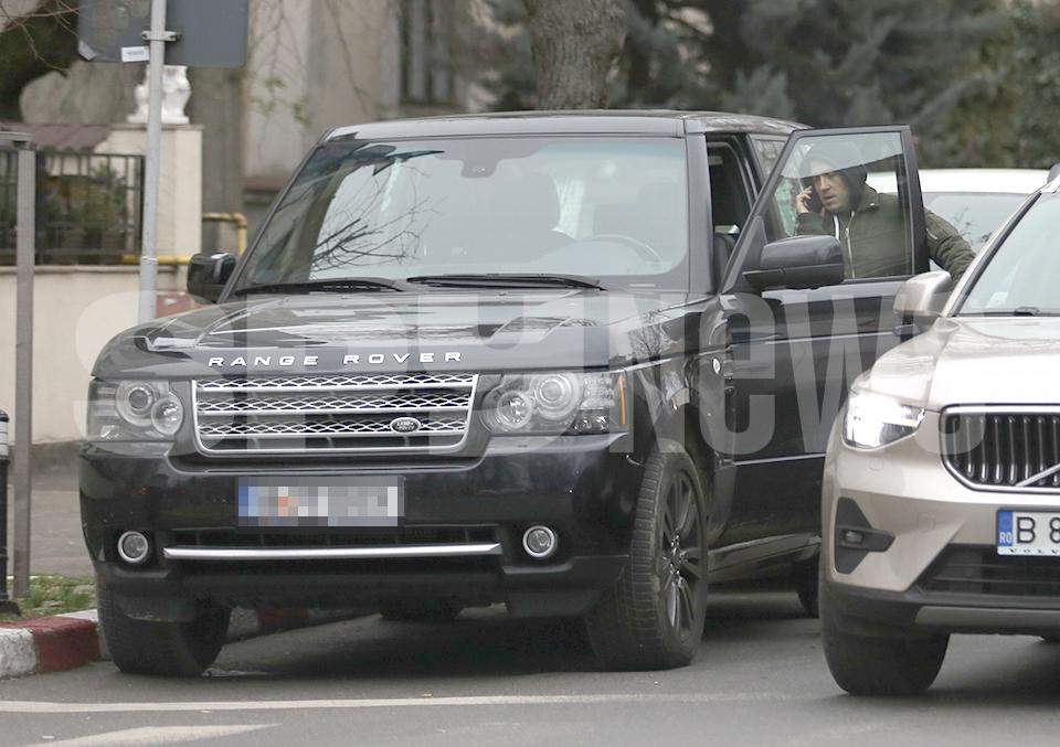 Alice Peneacă arată impecabil indiferent cu ce este îmbrăcată! Ce cuplu frumos formează fostul model cu soţul ei! Imagini rare cu cei doi / PAPARAZZI