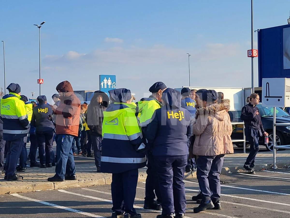 Magazin din nordul Capitalei, evacuat. Primele imagini de la fața locului / FOTO