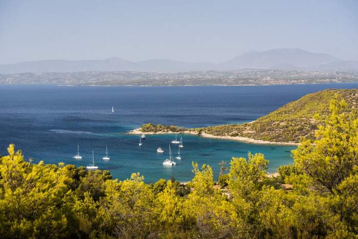 Insula "ascunsă" a Greciei! Destinația de vis preferată de greci, mai puțin cunoscută decât Mykonos sau Santorini / FOTO