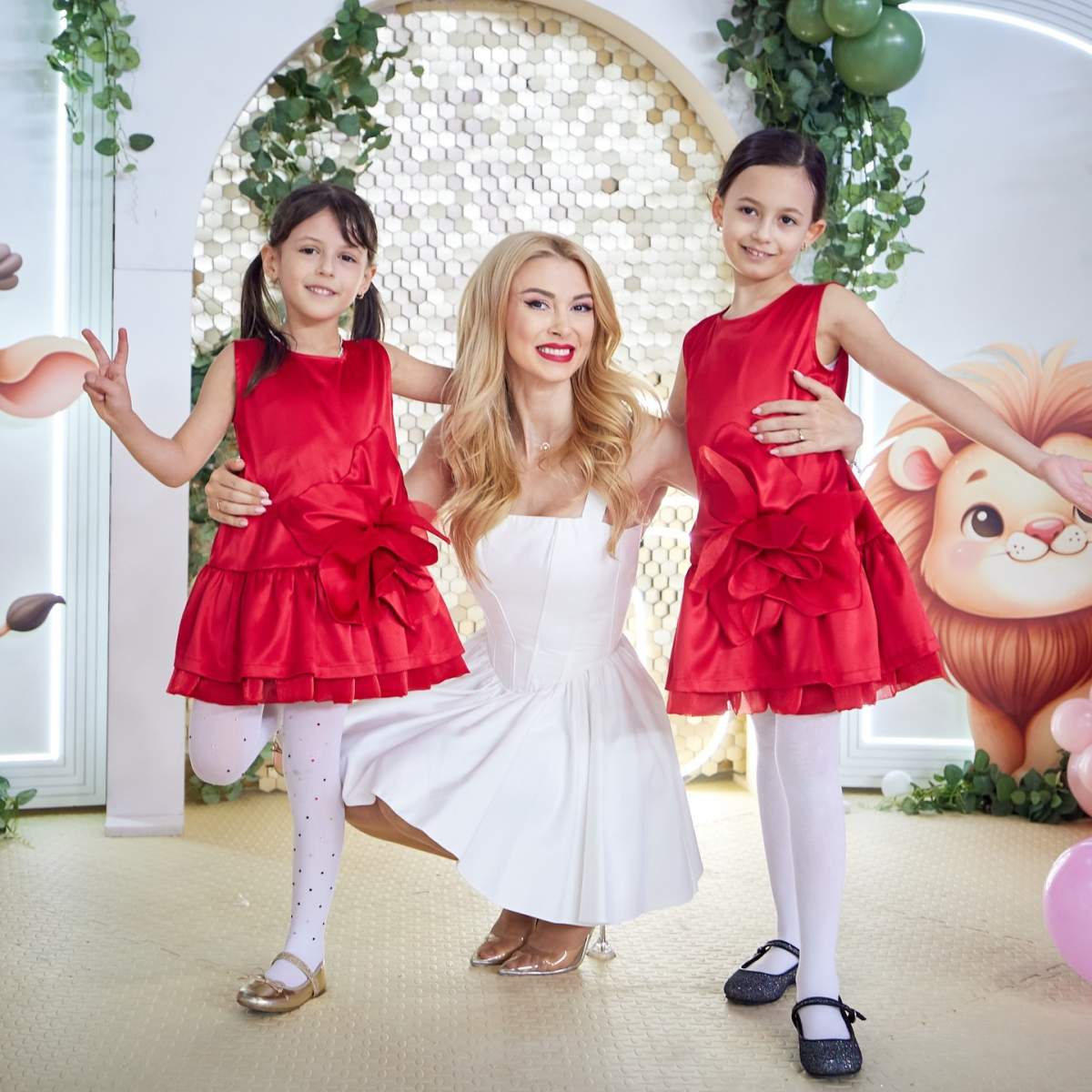 andreea balan si fetitele