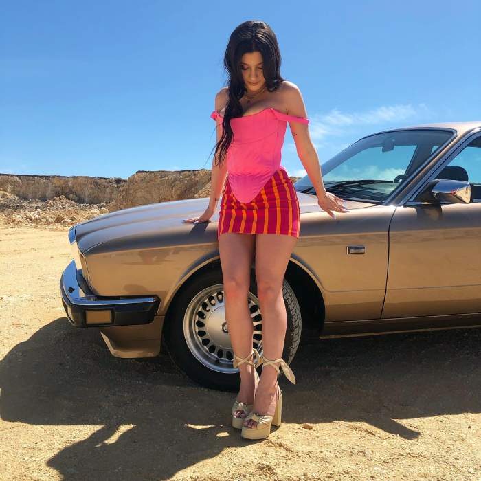 Erika Isac, adevărul despre sarcină, după ce s-a filmat în timp ce făcea un test. Urmează sau nu să devină mamă