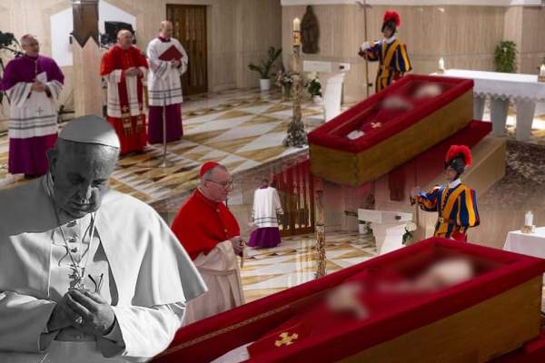 Primele imagini cu Papa Francisc în sicriu! Ce ritualuri urmează în Vatican | FOTO