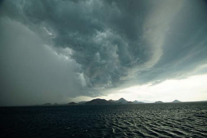 Furtuni și vijelii în România! A fost emis cod galben în mai multe zone / HARTA