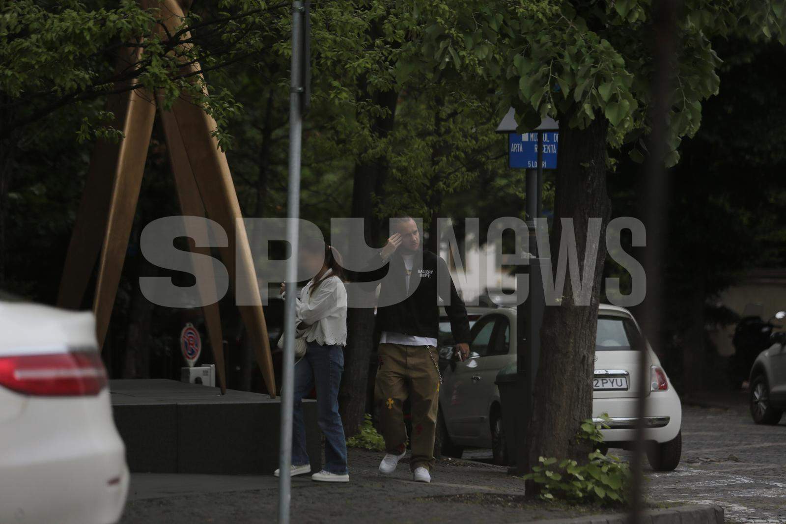George Puşcaş şi-a scos simpatia în oraş! Cine este domnişoara tandră care îl însoţeşte? Imaginile surprinse de paparazzi | PAPARAZZI