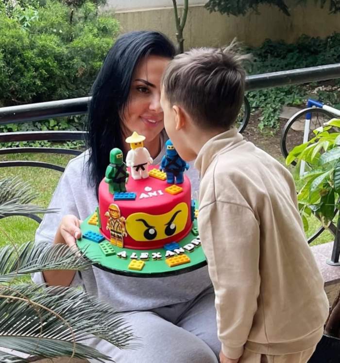 Lavinia Pîrvă și fiul ei