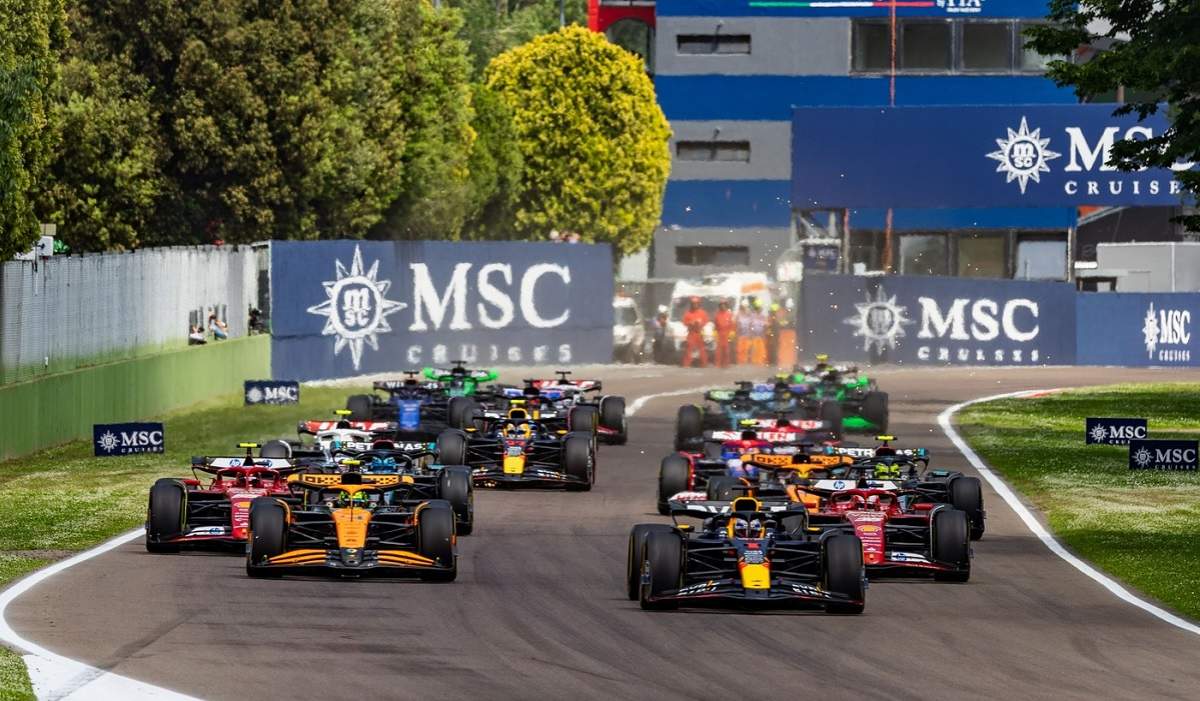 Marele Premiu de Formula 1 al Regiunii Emilia-Romagna se vede duminică, de la 16.00, la Antena Stars şi pe AntenaPLAY