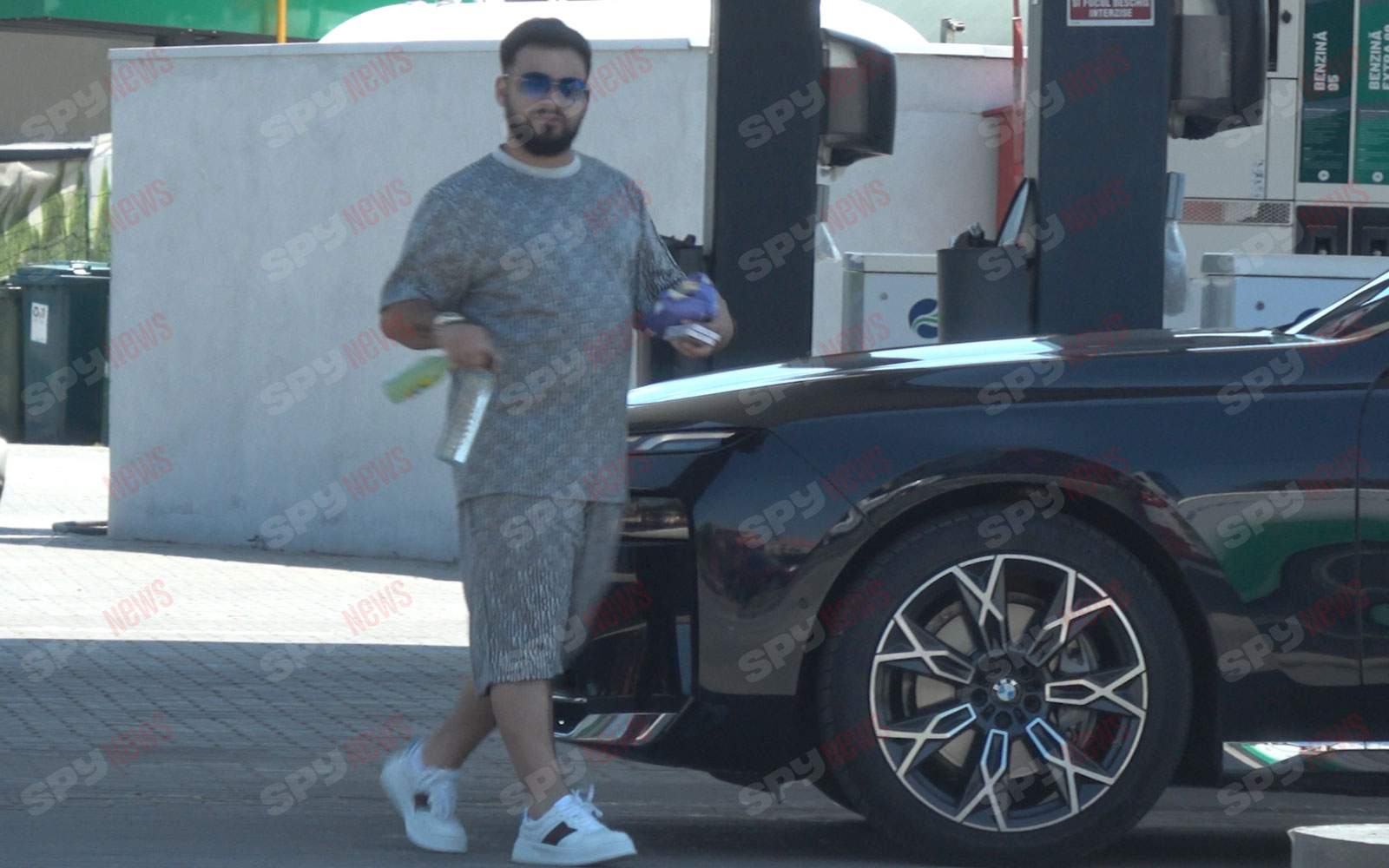 Ce face Lele, după ce a aflat că Andra Volos este din nou însărcinată! Cum l-au filmat paparazzii Spynews.ro