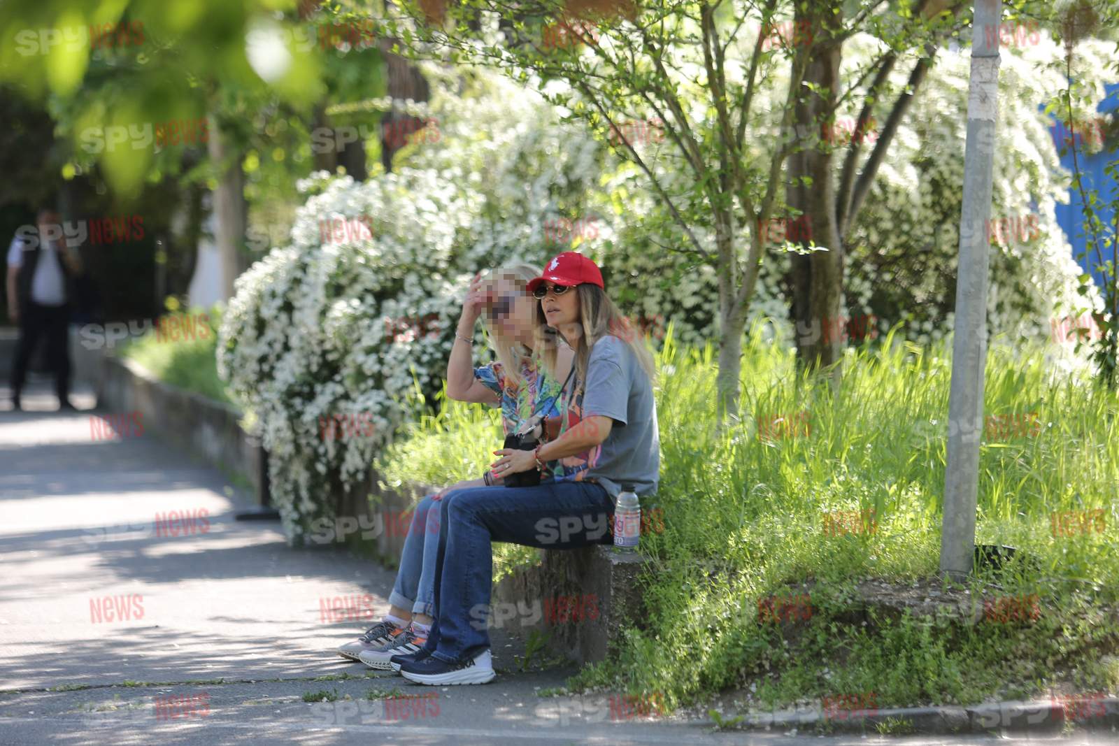 Anca Țurcașiu, undercover! A ieșit camuflată și a mizat că nu e recunoscută! Cum au filmat-o paparazzii și în compania cui