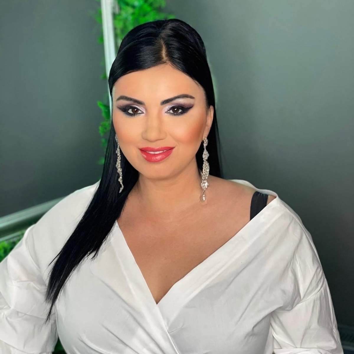 adriana bahmuteanu