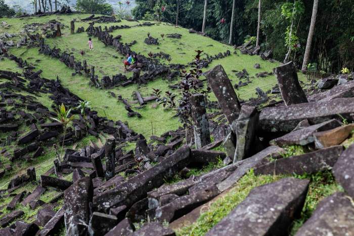 Situl piramidal Gunung Padang din Indonezia