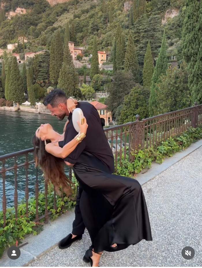 Selina, iubita lui Victor Slav, în vacanță