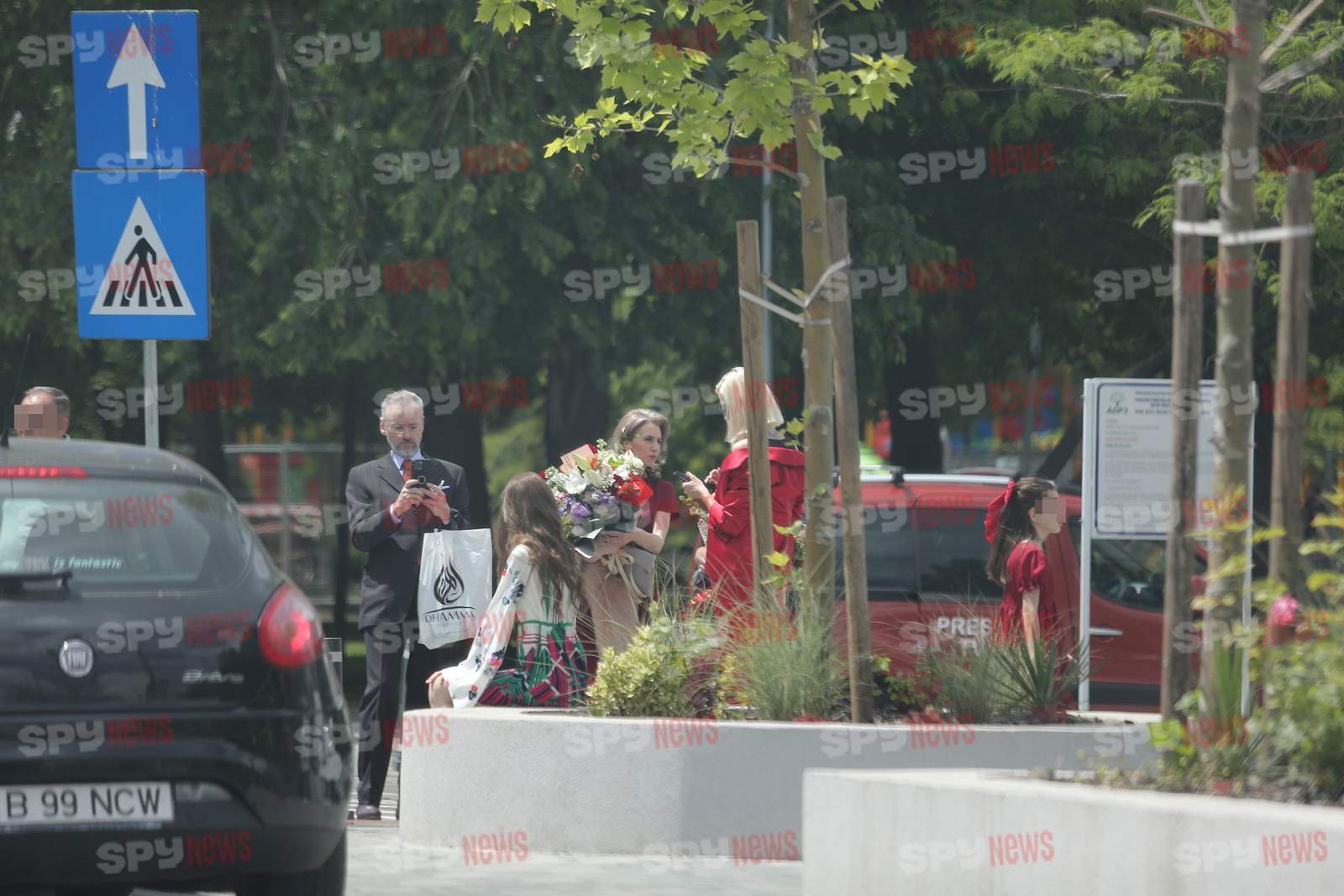 Ce au făcut Mihai Albu și proaspăta soție imediat după ce au plecat de la Starea Civilă. Imagini surprinse de paparazzii Spynews.ro