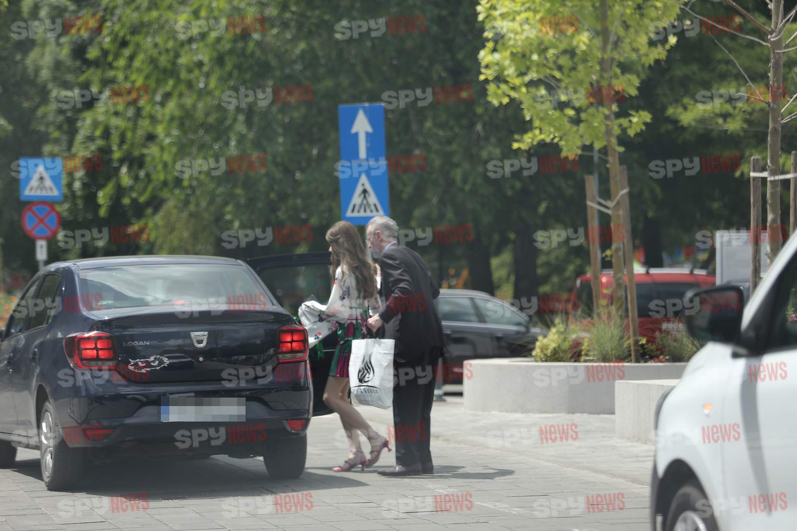 Ce au făcut Mihai Albu și proaspăta soție imediat după ce au plecat de la Starea Civilă. Imagini surprinse de paparazzii Spynews.ro