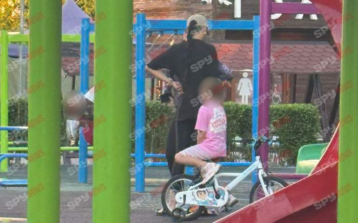 Imagini exclusive cu Andrada Alexa, încă soţia antrenorului Dan Alexa! Unde şi în compania cui a fost surprinsă bruneta / PAPARAZZI