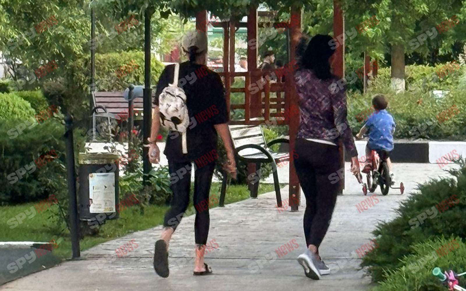 Imagini exclusive cu Andrada Alexa, încă soţia antrenorului Dan Alexa! Unde şi în compania cui a fost surprinsă bruneta / PAPARAZZI