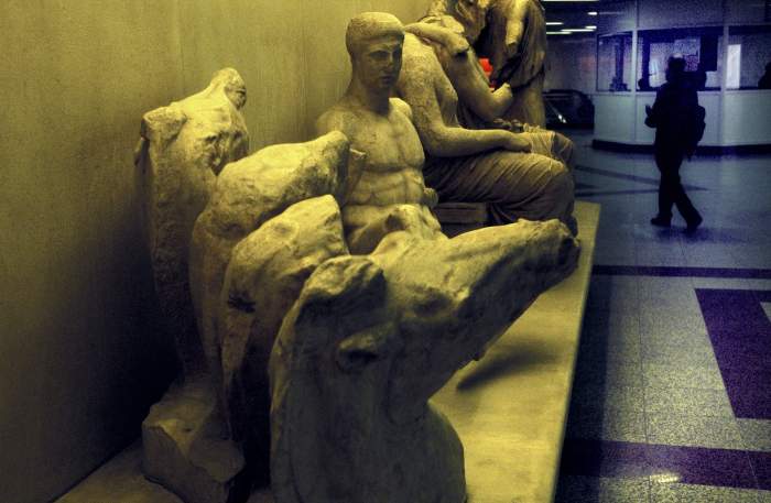 Atena, artefacte istorice expuse într-o stație de metrou anexă a muzeului Jochem Wijnands