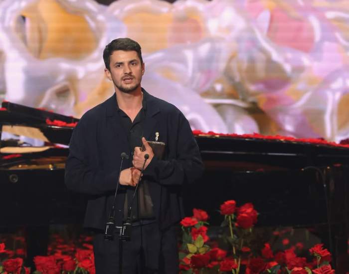 Protagonistul serialului Ana, Mi-ai fost scrisă în ADN, Vlad Udrescu, premiul UNITER pentru „Cel mai bun actor în rol principal”