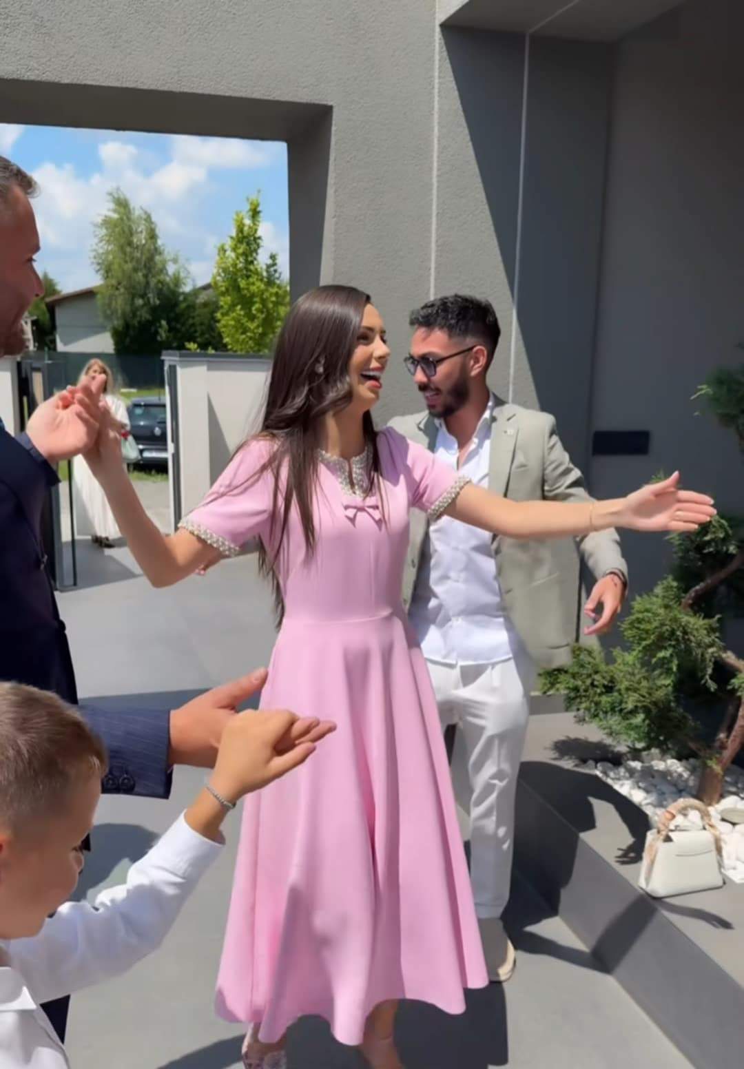 Georgiana Lobonț la botezul fiului lui Armin  Nicoară