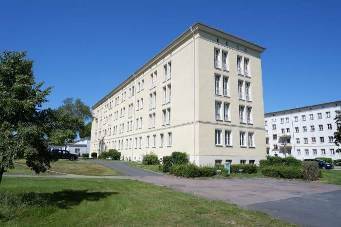 Cazare gratuită timp de două săptămâni într-un oraș din Europa. De asemenea, autoritățile organizează tururi, vizite la fabrici și diverse excursii