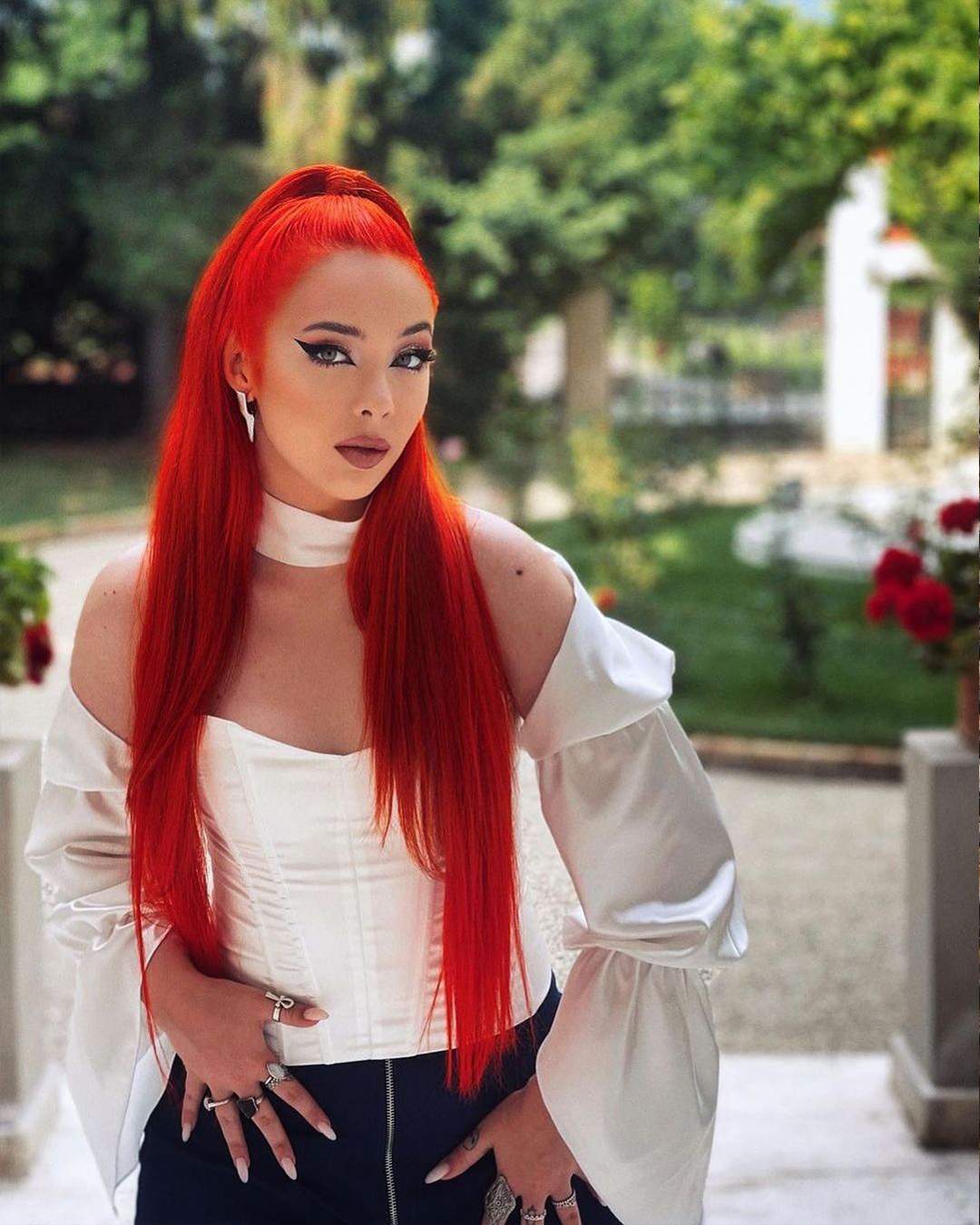 Influencerița româncă, abuzată în fosta ei relație. A mărturisit trauma prin care a trecut: „Am căpătat o boală”