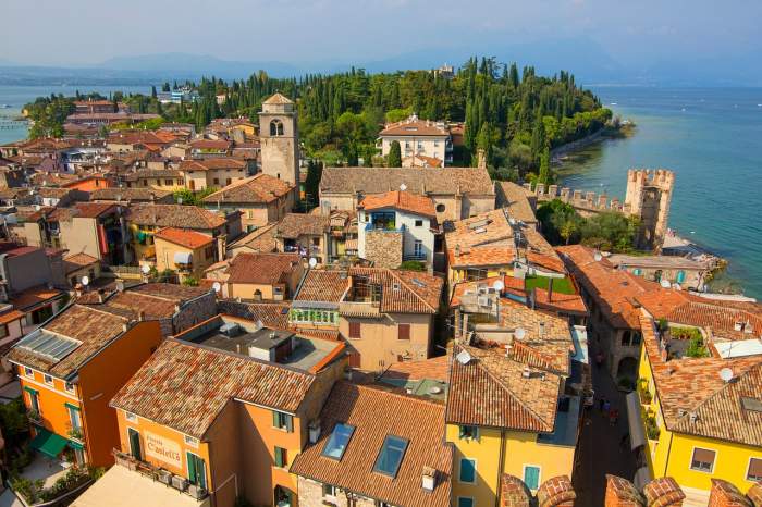 Haos într-un oraș din Italia. Peste 75.000 de turiști au vizitat locul într-un singur weekend