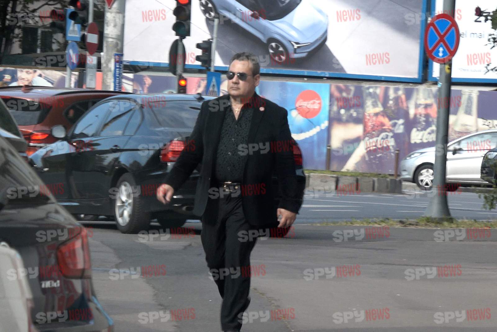Ce a făcut Ionuț Dolănescu imediat după parastasul lui Mircea Cîmpeanu. Imagini exclusive cu artistul, după cel mai greu moment / PAPARAZZI