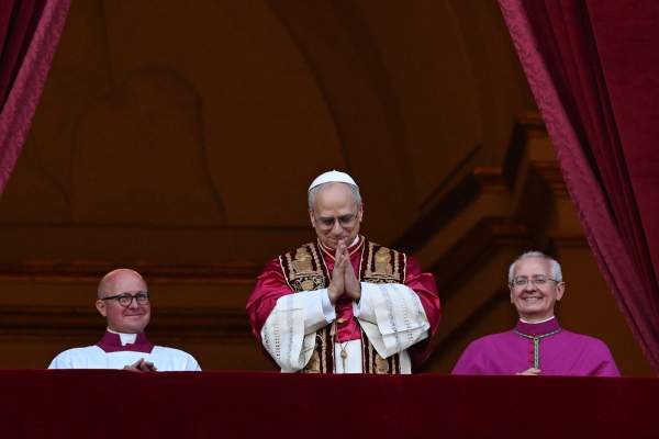 Papa Leon ar fi presimțit că va fi ales. De ce l-a sfătuit fratele său să nu aleagă acest nume