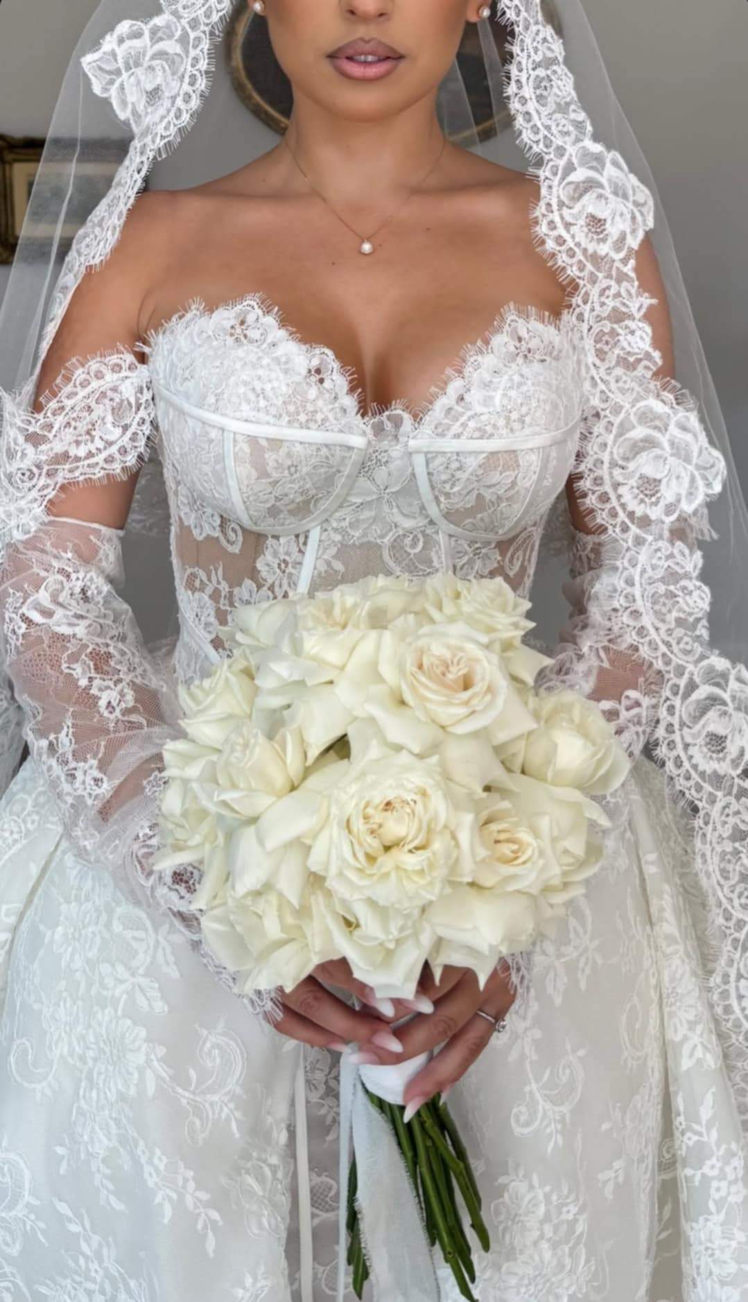 Cum arată decorul de la nunta lui Florinel Coman cu Ioana Timofeciuc! Imagini fabuloase din interior | FOTO