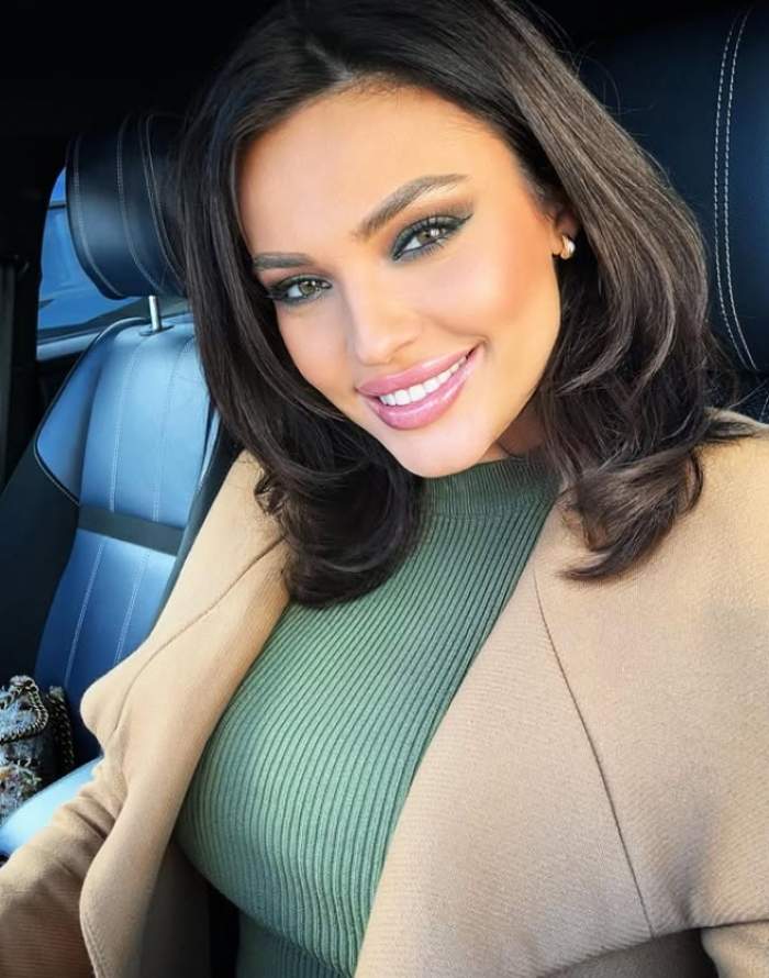 diana enache selfie in masina