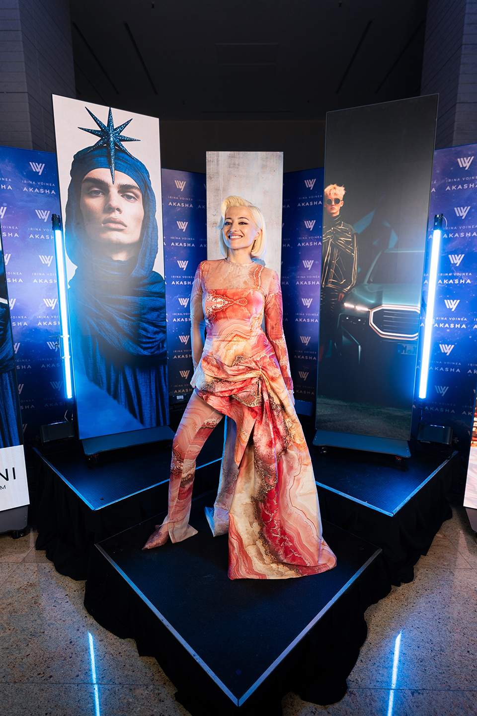 Irina Voinea, designerul român care aduce o premieră în moda românească! Folosește inteligența artificială în colecție! Cum arată creațiile