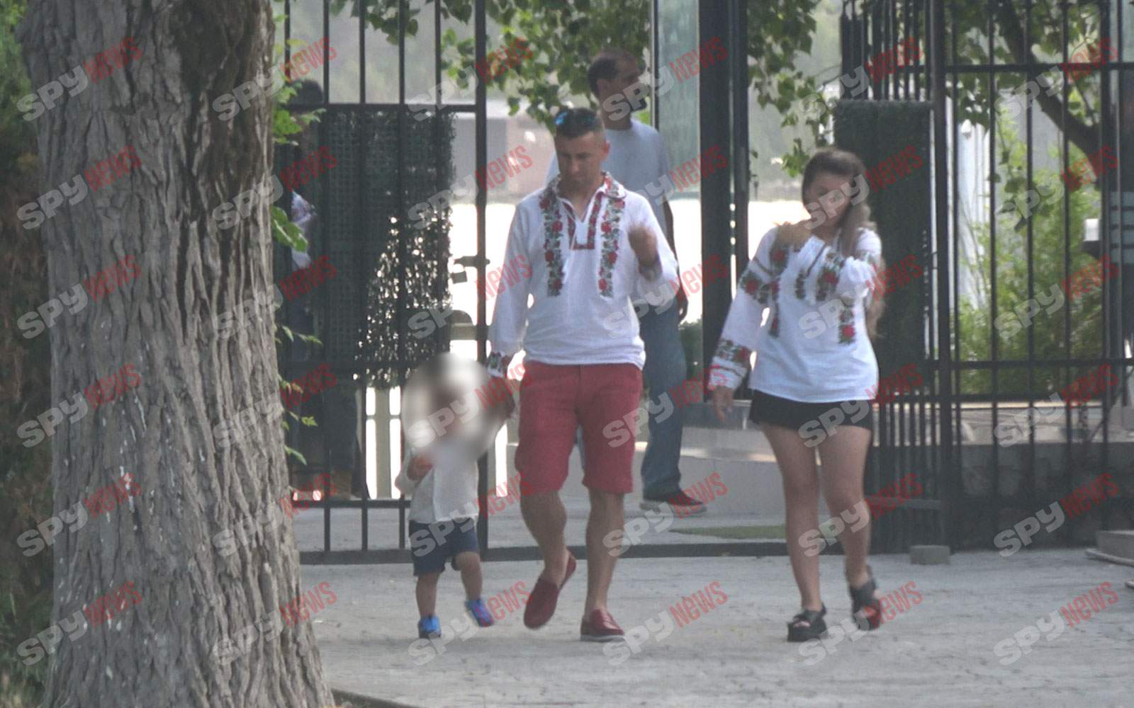 Nunta a fost senzațională, ciorba de potroace a fost mai pe leneveală! Cum s-au dres după party Florinel Coman, soția și nașii | PAPARAZZI
