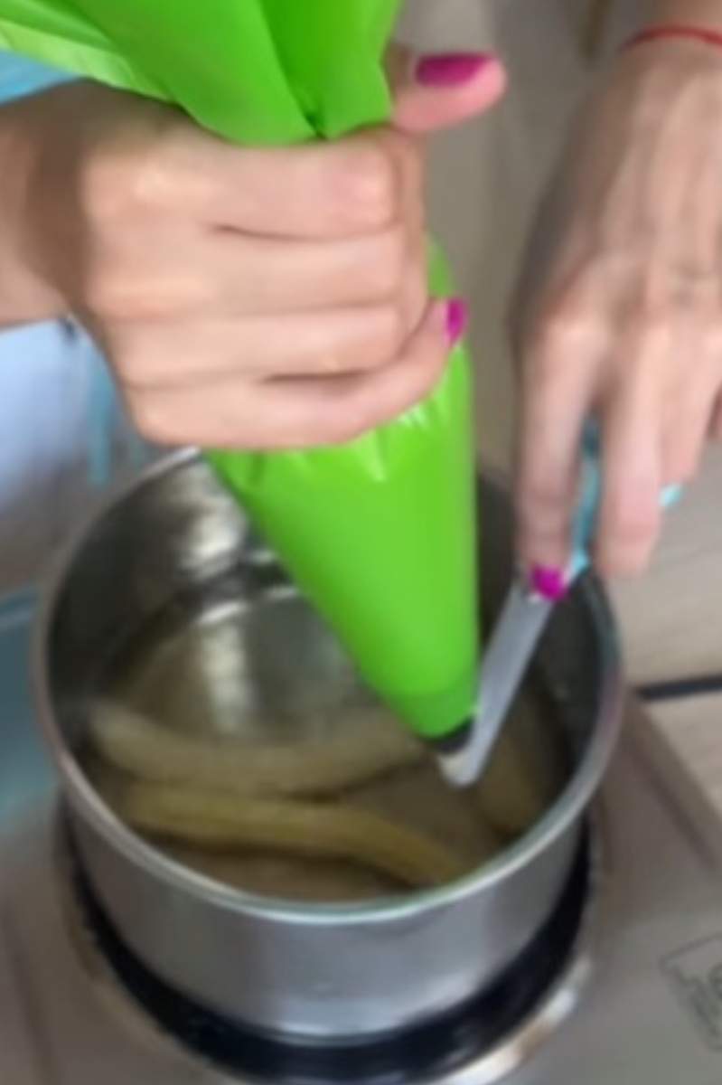 Rețeta de churros de casă a Brigittei Gheorghe, fosta concurentă Chefi la cuțite. Ingredientul secret care nu trebuie să lipsească