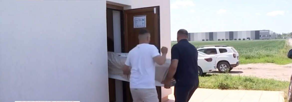 Trupul neînsuflețit al Teodorei Marcu a fost depus la capelă cu doar câteva minute în urmă. Primele imagini / FOTO