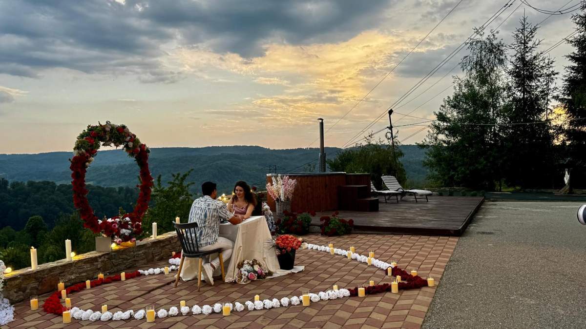 Premieră în noul sezon de la Mireasa: două cupluri şi-au exprimat dorința să nu se căsătorească în finala show-ului. Doi concurenți au făcut anunțul după ce s-au logodit
