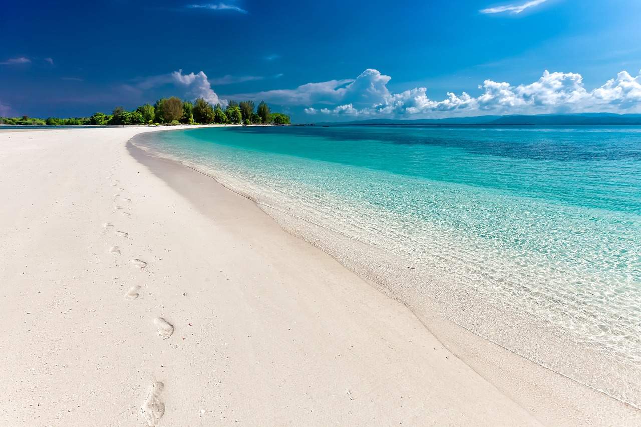 Interdicțiile în destinațiile de vacanță. Riști să plătești amenzi uriașe