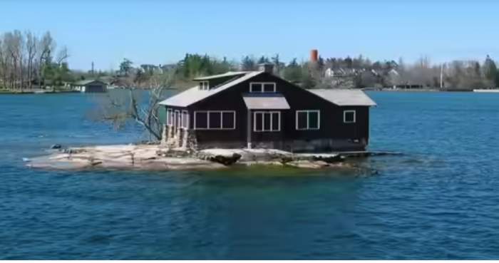 Just Room Enough Island, USA