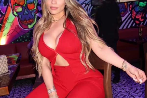 Influenceriță celebră și iubitul ei, împușcați mortal de fostul soț, pe stradă! Copiii ei sunt devastați de durere