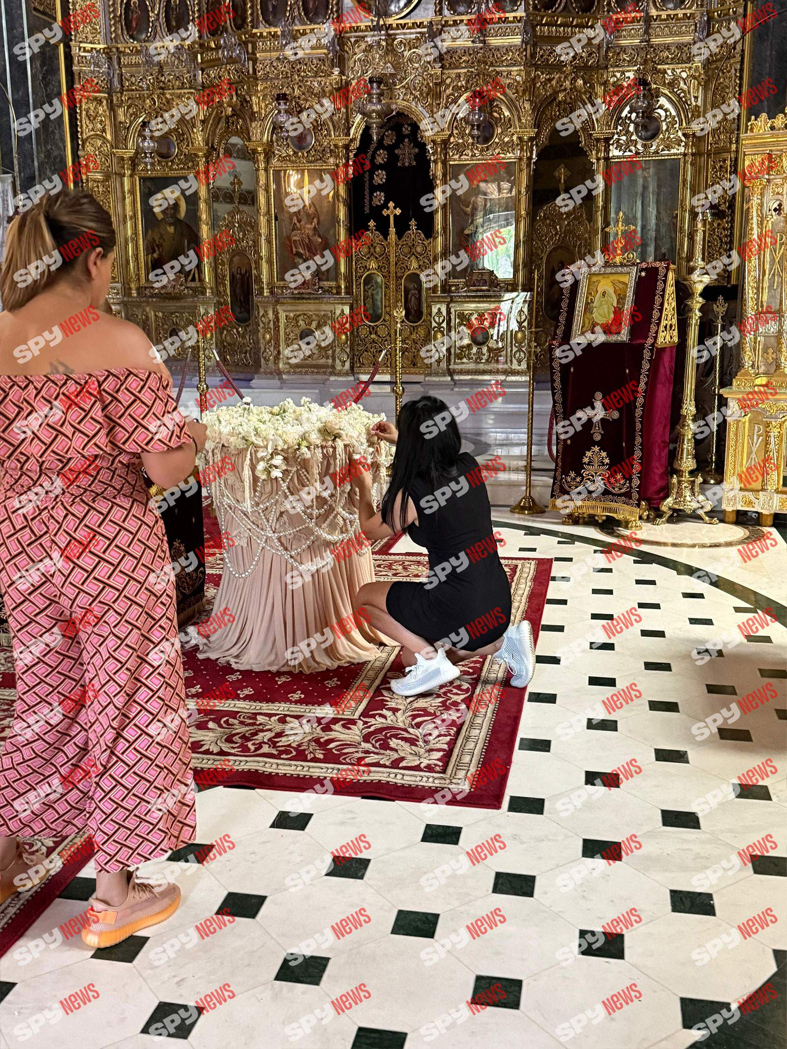 Tzancă Uraganu și Alina Marymar își botează fiica! Imagini exclusive de la cel mai opulent eveniment