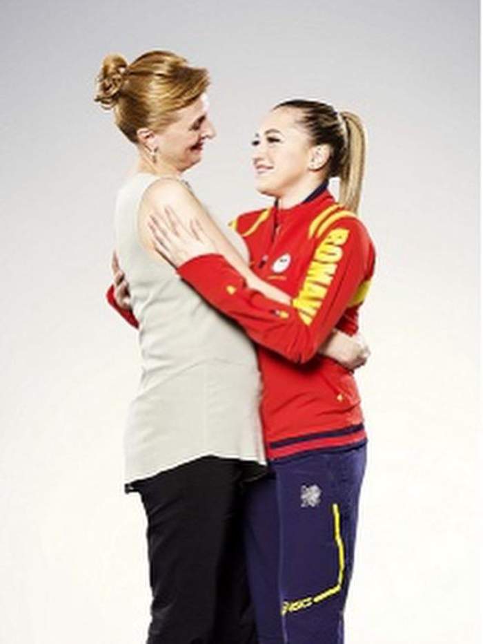 Larisa Iordache și mama ei