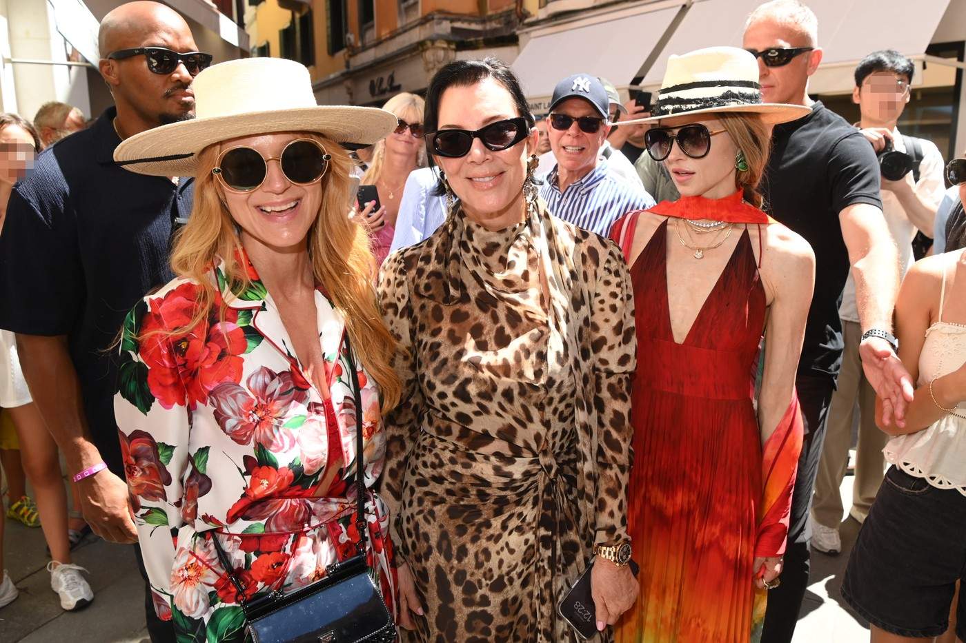 Cum s-au îmbrăcat bogații lumii la nunta lui Jeff Bezos cu Lauren Sánchez din Veneția. Orlando Bloom și Kim Kardashian sunt prezenți | GALERIE FOTO