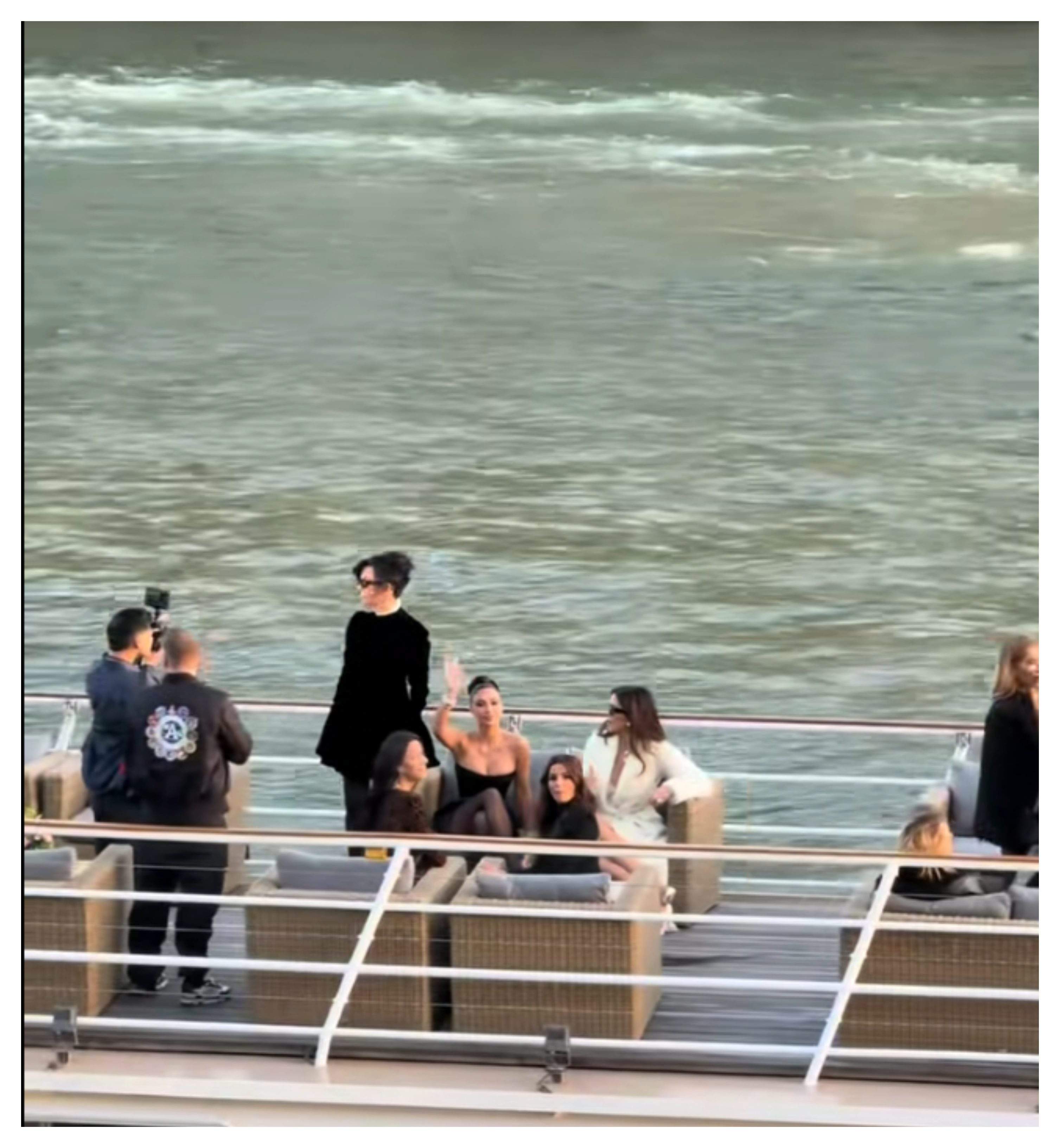 Vedetele de la Hollywood, shopping prin Veneția, înainte de nunta lui Jeff Bezos cu Lauren Sánchez. Imagini cu starurile internaționale | FOTO