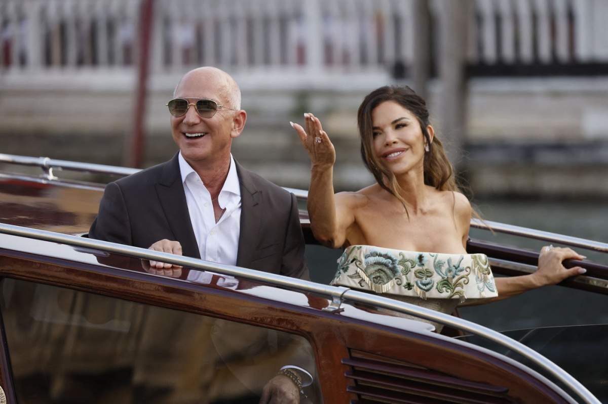 jeff bezos si lauren sanchez