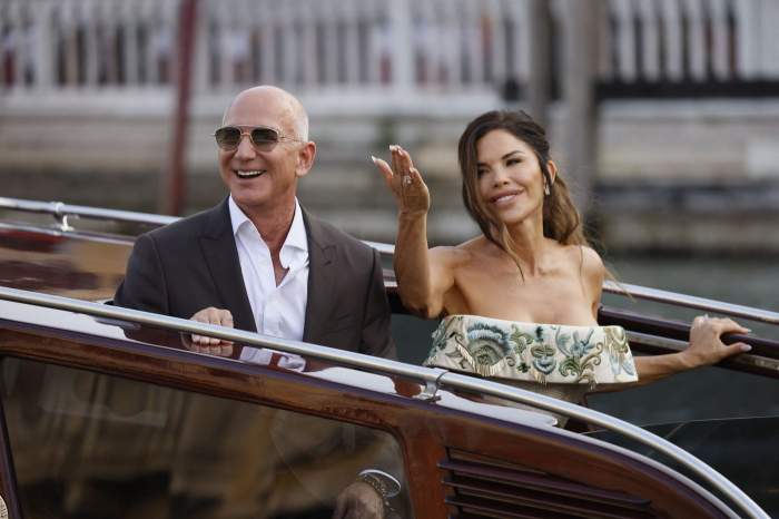 jeff bezos si lauren sanchez