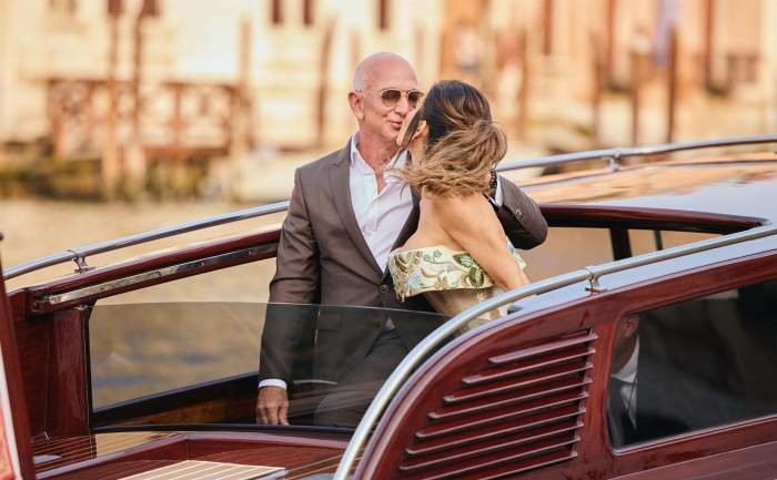 jeff bezos si lauren sanchez