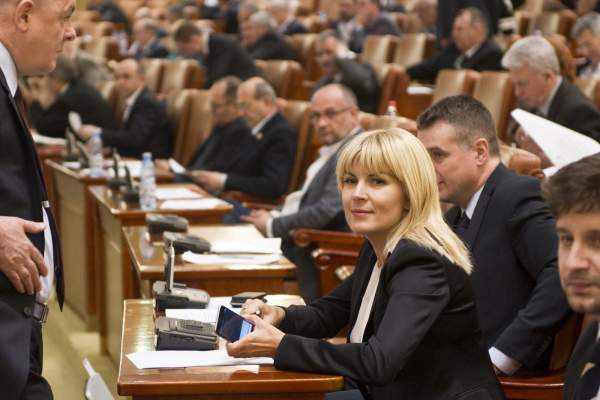 Singura imagine cu Elena Udrea, după trei ani de închisoare. Cum arată fostul ministru | FOTO