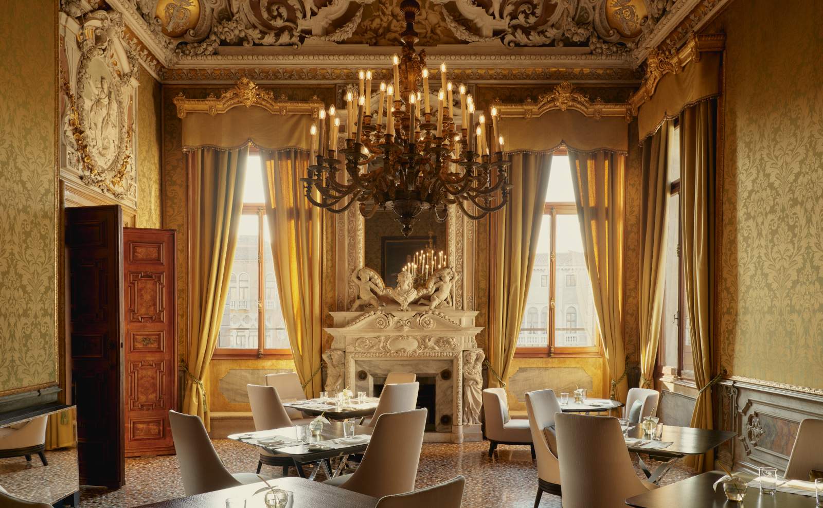 Cum arată și cât costă hotelul la care s-au cazat Jeff Bezos și Lauren Sanchez, în Veneția! Miliardarul a făcut donații publice înainte de nuntă