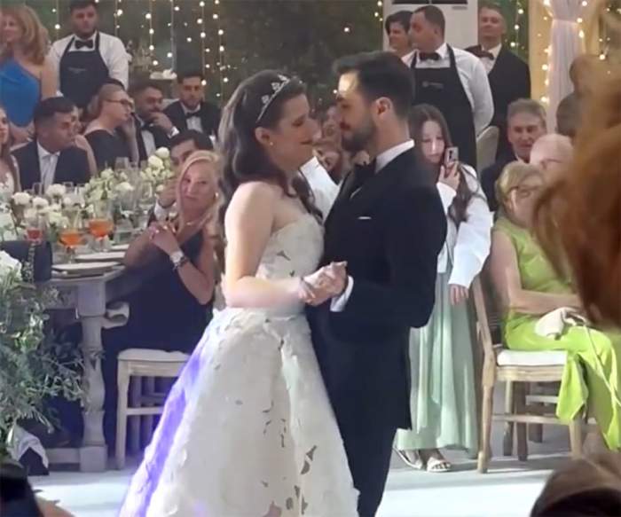 Kira Hagi și Thomas Ferfelis, dansul mirilor! Imagini superbe din interiorul petrecerii | VIDEO