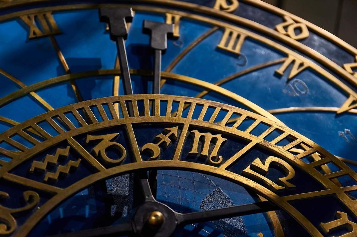 Trei semne zodiacale vor avea o viață mult mai fericită în luna iunie. Ce nativi sunt favoriții astrelor în perioada următoare