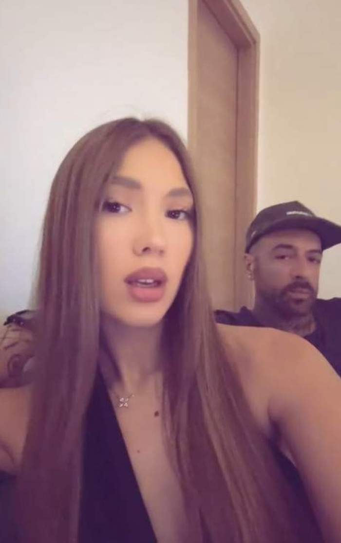 olga si crbl in timp ce stau pe canapea