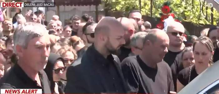 Primele imagini de la înmormântarea Teodorei Marcu! Soțul ei, Alex, își ia rămas bun de la ea | FOTO